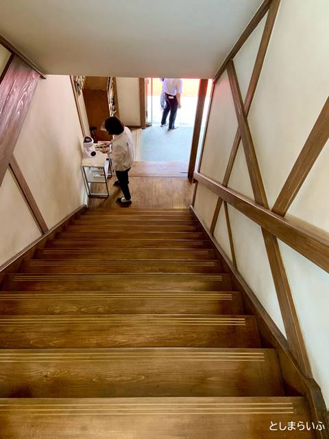 トキワ荘マンガミュージアムの階段